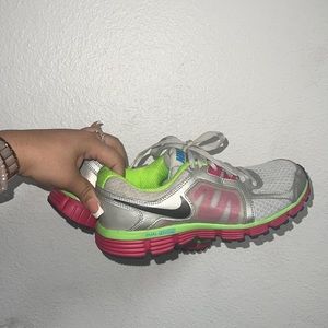 Nike Dual Fusion Trainers